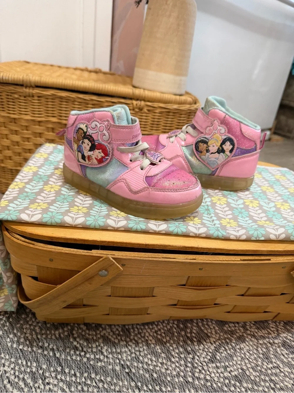 Y2K Disney Princess Light Up High-Top Sneakers Sz 11 Multi Princess Lights Work